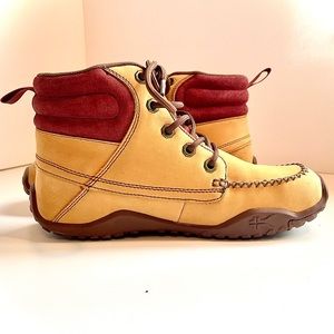 Kuru Quest Women's boot size 9